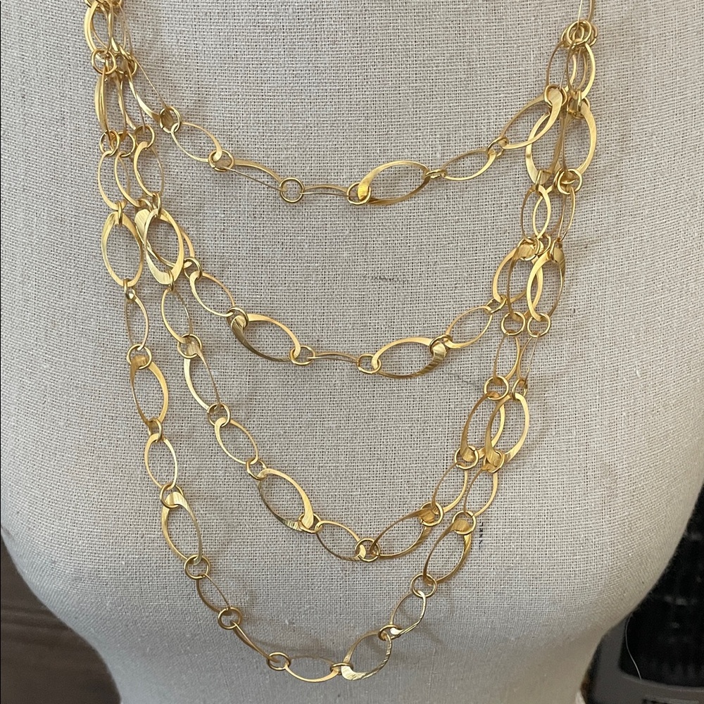 Elegant Gold Chain Necklace